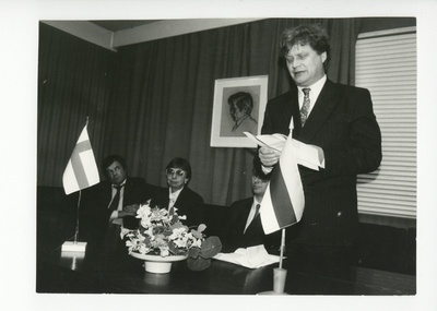 Soome Kultuuripunkti kokkutulek Tuglase Muuseumis, kõneleb Jarkko Laine  duplicate photo