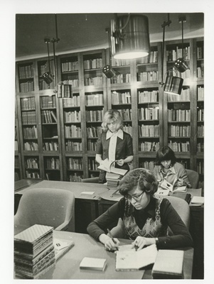 Vaade uurijate tööruumi muuseumis  duplicate photo