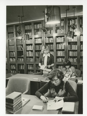 Vaade uurijate tööruumi muuseumis  duplicate photo