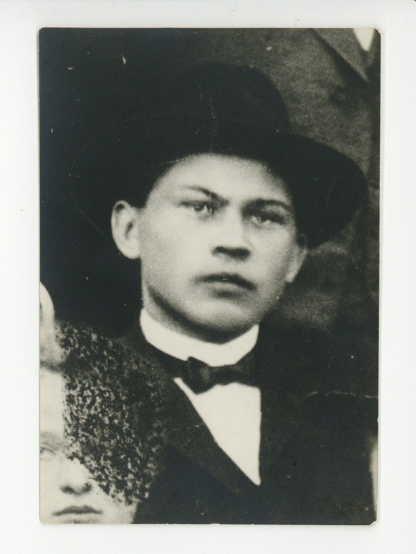 Friedebert Mihkelson (Tuglas), 1904
