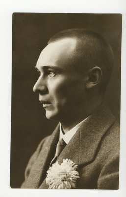 Carl Sarapi portree  duplicate photo