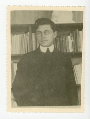 Friedebert Tuglase portree Oulunkyläs, 1914  duplicate photo