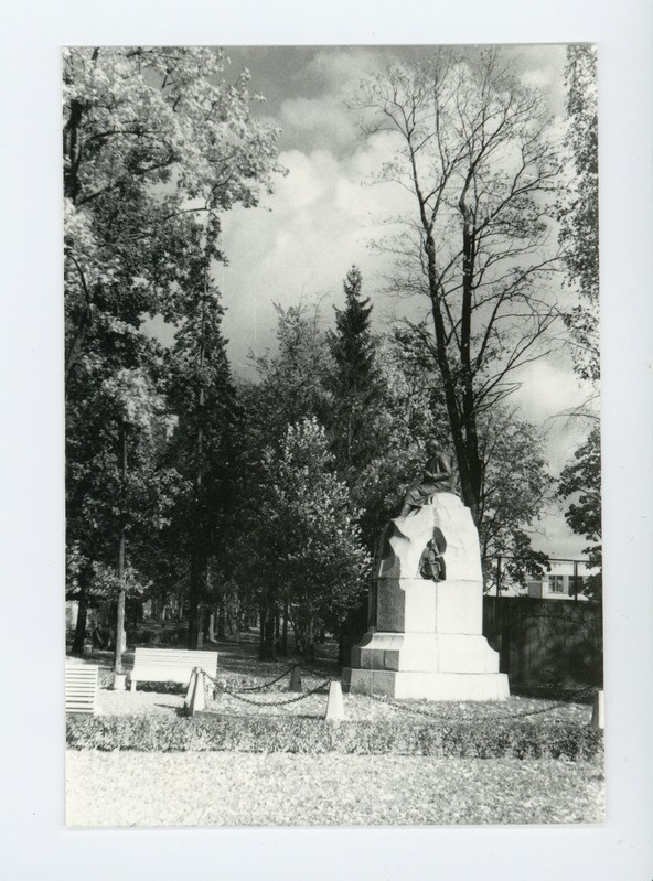 Friedrich Reinhold Kreutzwaldi monument Võrus 29.09.1990