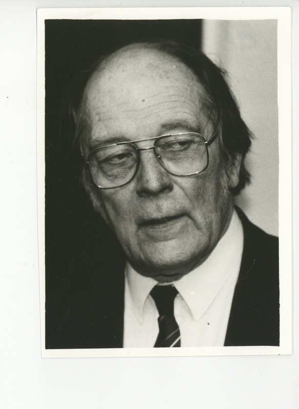 Portreefoto Jaan Kross