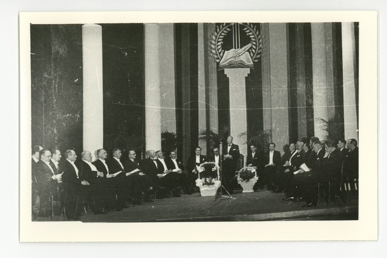 Leedu kirjanduslike auhindade väljaandmise aktus Kaunase Riigiteatris, 14.02.1938