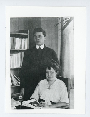 Friedebert Tuglas ja Johanna Maria (Hannele) Ålander  duplicate photo
