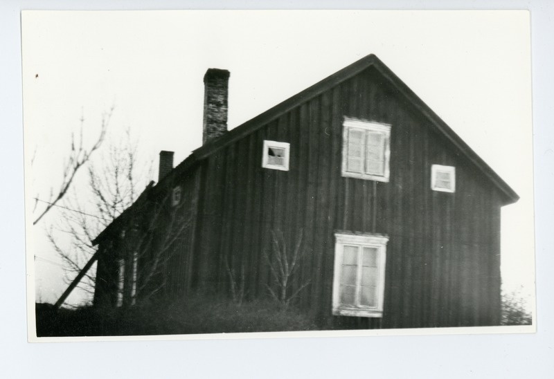 Ahvenamaa Lumparby Rosenbergi talu, mille ärklitoas elas Tuglas