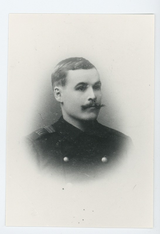 Pjotr Šisterov noore madrusena, foto tehtud Maarianhaminas