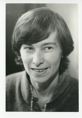 Mari Saat, 1974  duplicate photo