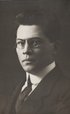 Friedebert Tuglas, 1919  duplicate photo