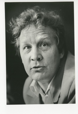 Arvo Valton, 1979  duplicate photo
