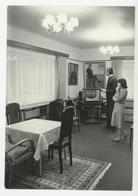 Tuglase Majamuuseumi avamine, vaade elutoale