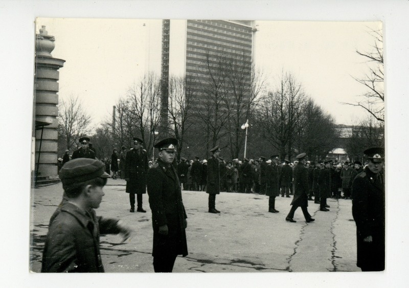 Friedebert Tuglase matus 20.04.1971