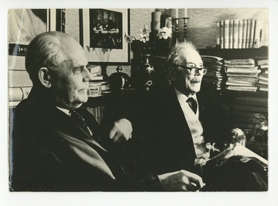 Hans Kruus ja Friedebert Tuglas juubelisünnipäeval  duplicate photo