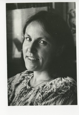 Asta Põldmäe, 1983  duplicate photo