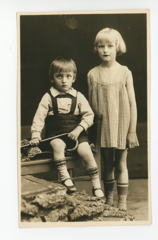 Paul Reets ja Lea Reets lastena