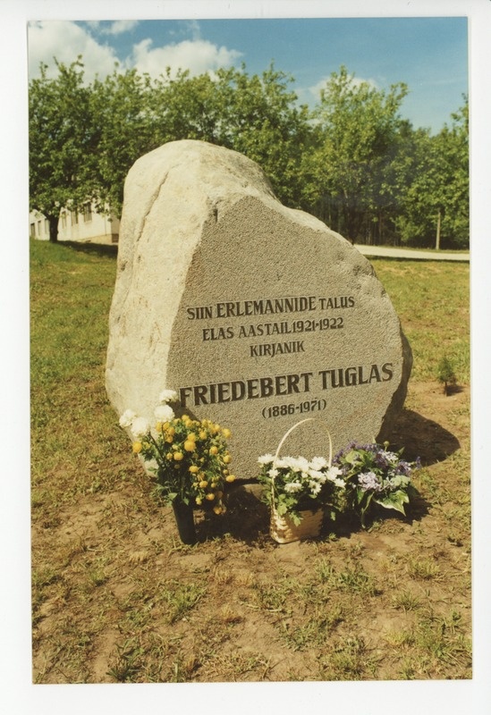 Fr. Tuglase mälestuskivi Puigal 27.05.2000
