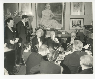 Friedebert Tuglas tema viimasel sünnipäeval külalistega peolauas  similar photo
