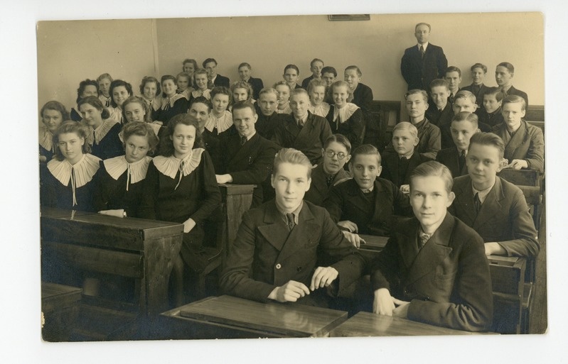 Nõmme Gümnaasiumis, 1940