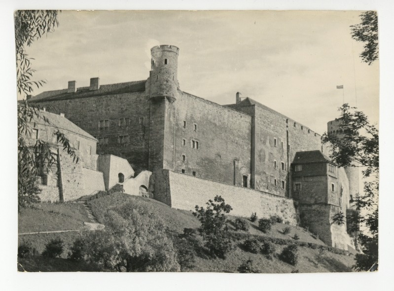 Tallinn, Toompea Väikese kindluse üldvaade Toompuiestee poolsest küljest