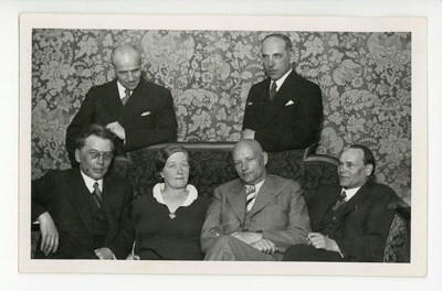 Kirjanikkude ühing "Siuru" juubelifoto, 1937 kevadel  duplicate photo