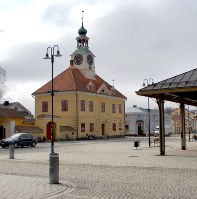 Old Raathroom; current city museum rephoto