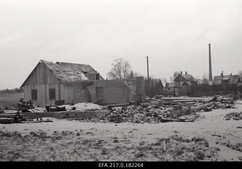 Rabbit skin factory ruins in the Rakkes.