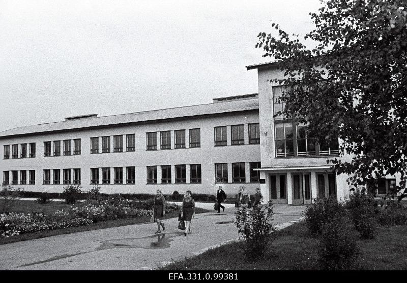 Cells Central School building.
