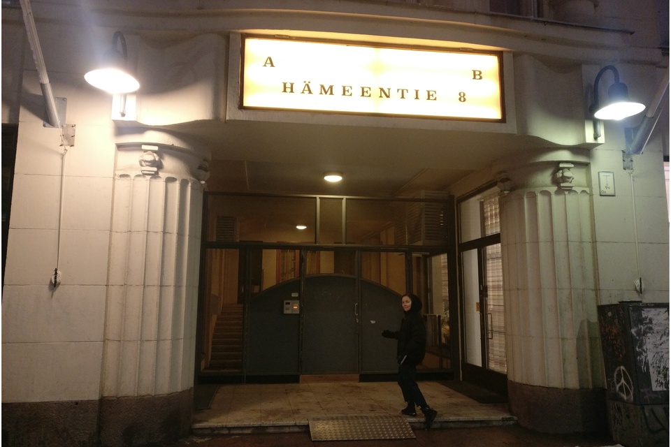 Cinema Kaleva (1913-1964), Hämeentie 8. Picture from 1951. rephoto