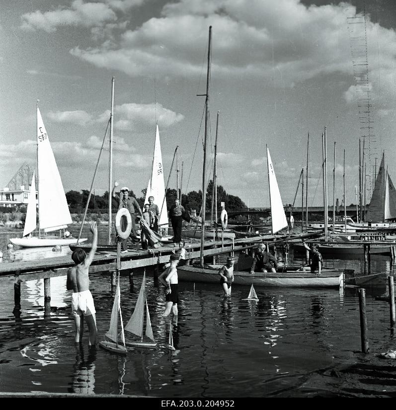 Tallinn Arts and Chronicles Films Film "Yachts in the Sea".