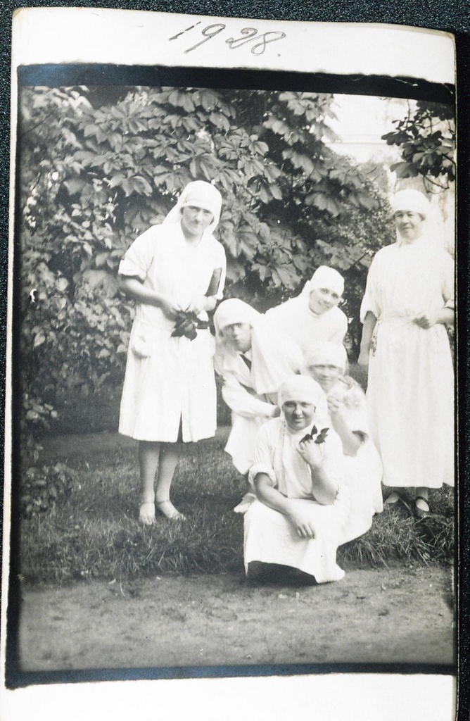 Nurses in the courtyard of the Defence Forces