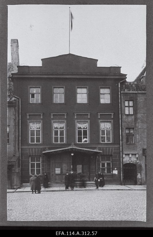 Officers' Casino - Accommodation of the Interim Government and the Red Cross (Raekoja plats - the current Overseas' House).