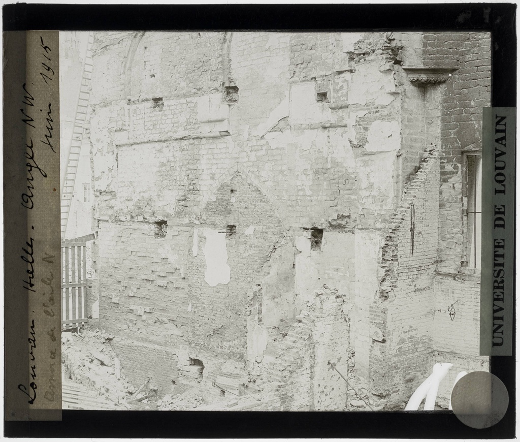Leuven. University Inspector Noordwestelijke vleugel: Verwoesting tijdens where I