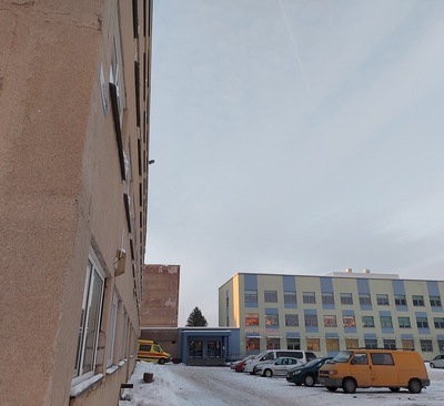 Kutsekeskkool nr 40 Kosel, vaade hoonele. Arhitekt Heino Sojonen; insener Ülo Meriloo rephoto