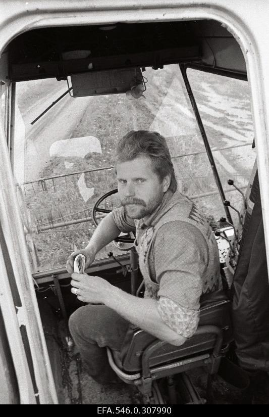 Lihula sovhoosi Mechanizer Kuuno Mulk of Vanamõisa Department.