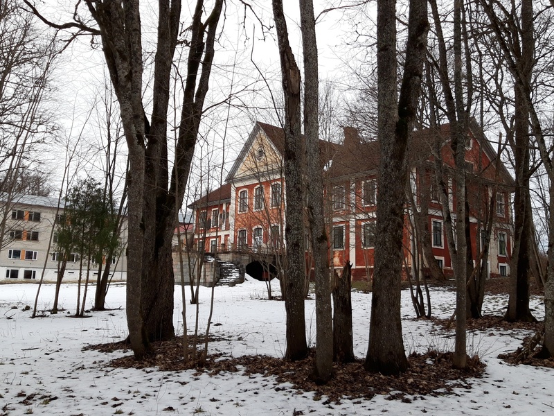 The manor of Ravila after the burning of manor houses during the resurrection of 1905. rephoto