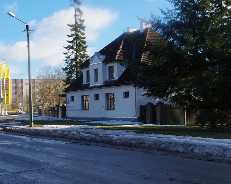 Outdoor view of Rakvere Animal Clinic. rephoto