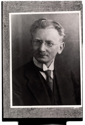 H. Pöögelmanni portree  duplicate photo