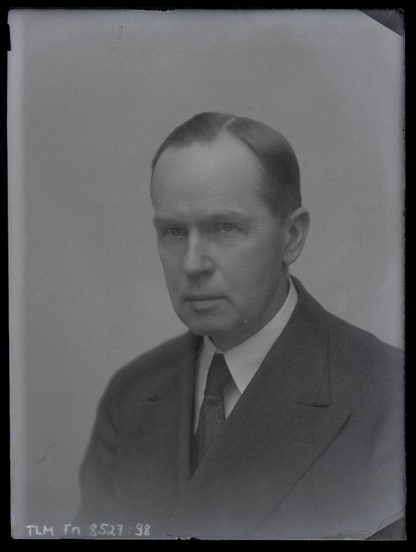 Johannes Parikase portreefoto 1930-ndatest aastatest.