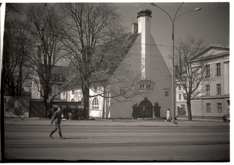 Adventistide palvemaja Mere puiesteel.