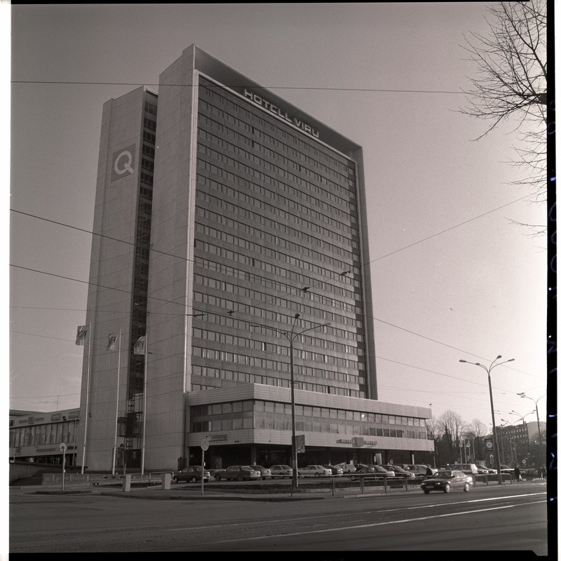 Tallinn. Hotell "Viru" vaade Viru väljakult