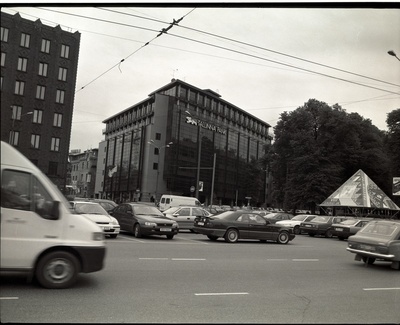Tallinn. Vaade Tallinna pangale  Vabaduse väljakult  duplicate photo