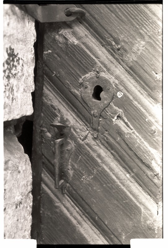 Püha Ristija Johannese kiriku ukse sulused.