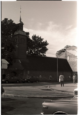 Püha Ristija Johannese kirik kirdest.  similar photo