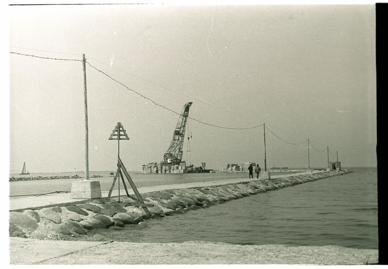 Pirita jõe muul.