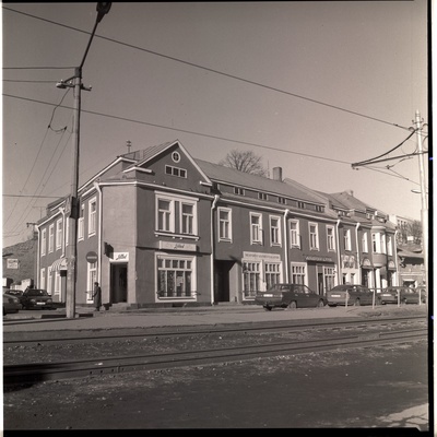 Tallinn. Hoone Kopli tn. Vaade üle trammirööbaste  duplicate photo