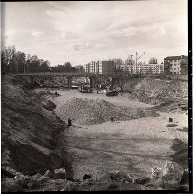 Tallinn. Tammsaare tee pikendus Järvel. Vaade teeehitusele Pärnu mnt poolt  similar photo