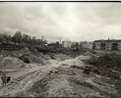 Tallinn. Tammsaare tee pikendus Järvel. Vaade teeehitusele Pärnu mnt poolt  similar photo