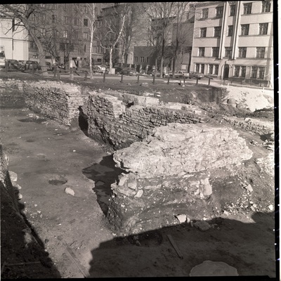 Tallinn. Roosikrantsi tn. väljakaevamised enne pangahoone ehitust  duplicate photo
