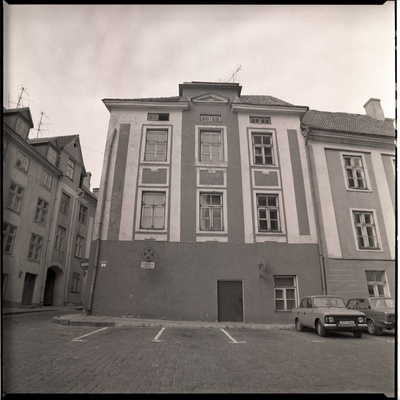Tallinn, Lossi plats 3 hoone.  duplicate photo